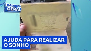 Jovem perde passaporte e oferece recompensa para localizar o documento e embarcar para os EUA