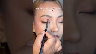 Easy foxy eyeliner tutorial #easyeyemakeup #foxyeyesmakeup #eyemakeup #eyemakeuptutorial #shorts