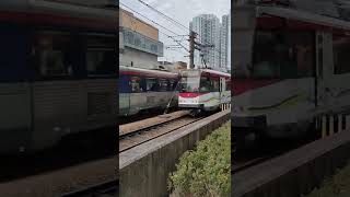 Watch the trains approach in Hong Kong #shorts #hongkong #mtr