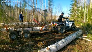 Puunajoa mönkijällä talvesta kevääseen