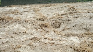 Dangerous flood in river kana swat shangla .