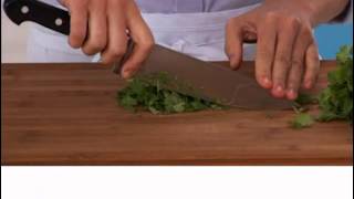 Real Simple How To: Prepare Cilantro