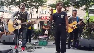 rozana versi india,hebat dari gitaris Retmelo buskers cover Kashmir Stone