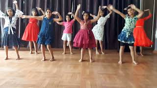 Chak dhoom dhoom..... dance cover by students of Rainbow Academy