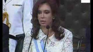 Cristina Kirchner toma posesión de la Presidencia de Argentina
