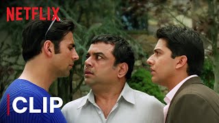 Paresh Rawal Threatens Akshay Kumar?? | Comedy Scene | Awara Paagal Deewana | Netflix India