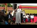 C/M NRM mu district iganga hajji  walubi nga ate ni C/M LC5 2 be asabye abakozi ba gov't okwetereza