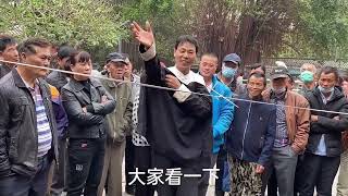 戏法揭秘：民间高人在街头的戏法表演，金蝉脱壳！ #魔术