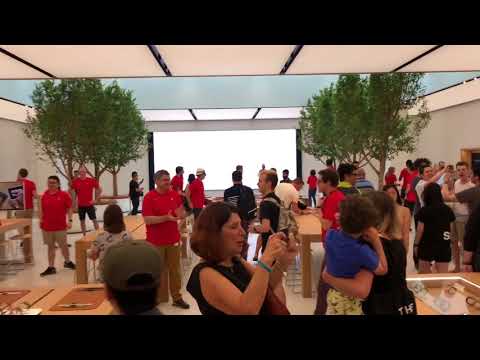 A look inside the redesiged Apple store in Chadstone A look inside the redesiged Apple store in Chadstone