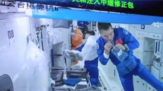 Shenzhou-13 crew carrying out work smoothly after entering cargo ship