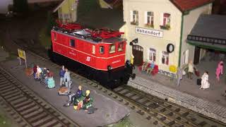 ROCO H0 locomotiva elettrica austriaca ÖBB 1045 014-6 su plastico NOCH 19/07/2021