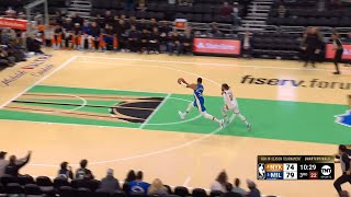 Giannis used only one dribble from beyond half court for dunk vs Knicks 🤯