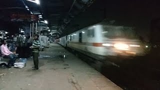 Dangerous 🔥🔥 130 Kmph Night Action 18005 Samaleswari Express With Kalyan WAP 7 At Maurigram