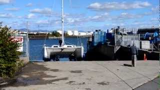 Sortie de l'eau d'un catamaran de 40'