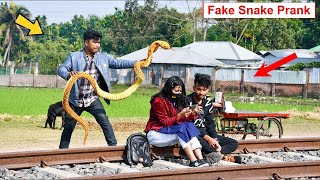 Best King Cobra Snake Pranks of 2022! Fake Snake Prank Video | Mad Guy Snake Prank | So Funny Video.
