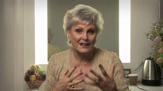 Angela Rippon