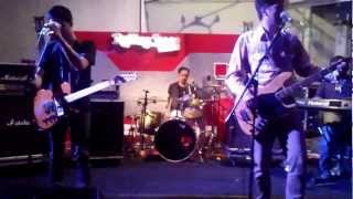 Vox - Pada Awalnya (Live at Rolling Stone Release Party July 2012)