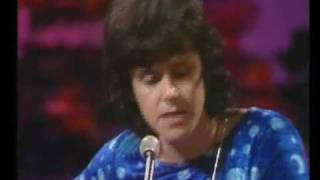 Donovan in Concert - The Ordinary Family