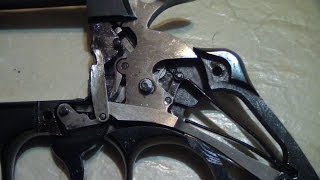Inside the Colt python