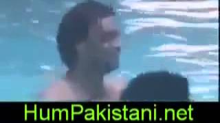 Shoaib Akhtar   Swimming