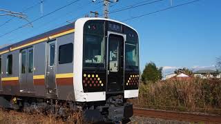 E131系600番台（試運転）がただ通り過ぎるだけの動画