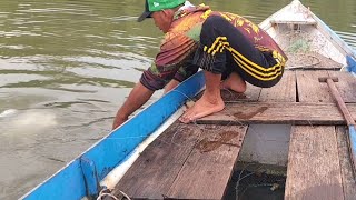 REZEKI TAK TERDUGA...!!PANCING BARU DILEMPAR LANGSUNG DISAMBAR IKAN BESAR