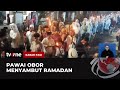 Ribuan Warga Kuningan Lakukan Pawai Obor untuk Sambut Ramadan | Kabar Pagi tvOne