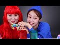 red food vs blue food challenge mukbang 빨간색 파란색 음식 챌린지 먹방 jiniyum 지니얌