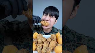 오늘 저녁은 치맥 어때~? #shorts #mukbang #chicken #bbq #유튜버 #먹방 #치킨먹방 #비비큐 #황금올리브 #불닭볶음면 #특전사 #임중사