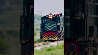 47up Rehman Baba Passing Choa Kariala|Trainology|#pakistanrailways #trainspeed #hitachi