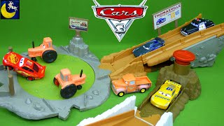 Disney Cars 3 Smokey's Tractor Challenge Playset Lightning McQueen Race Track Cruz Ramirez Car Toys
