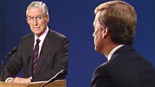 'Senator, you're no Jack Kennedy' | Lloyd Bentsen takes jab at Dan Quayle during 1988 VP debate