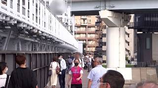 すみだリバーウォーク　東武鉄橋　浅草側　入口　 隅田川橋梁　Sumida River Walk　特急りょうもう　発車