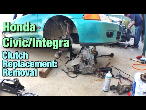 Honda Civic / Integra Clutch Replacement: Removal Honda Civic / Integra Clutch Replacement: Removal