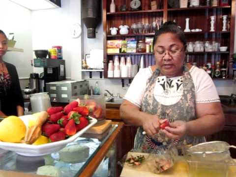 How to make Strawberry Lemonade How to make Strawberry Lemonade