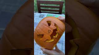 簡単なジャック・オ・ランタンの作り方　How to Make a simple Halloween Pumpkin 🎃   #ジャックオランタン #HalloweenPumpkin #Shorts