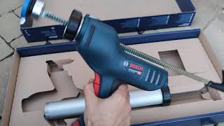 Unpacking / unboxing cordless caulk gun Bosch GCG 18V-600 06019C4001