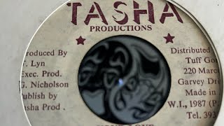 FRANKIE JONES - YOUR LOVE + Gifted Roots Band Dub Version TASHA 1987 Original 45 Rpm