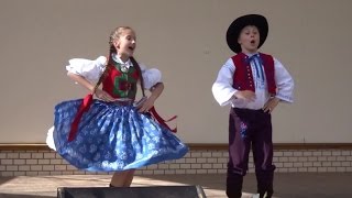 Dětský folklorní soubor VALÁŠEK Hany Dolejší - Kovářský a Sviňák    / TP č.13