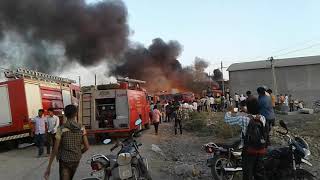 Jamnagar village  ( naghedi ) a factory on fire