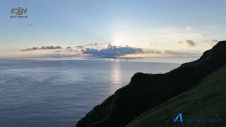 [絶景映像4K] 青ヶ島（ジョウマン牧場）で朝日をドローンで空撮