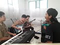 Latihan Ekskul band sekolah