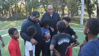 What's Right with Tampa Bay: Former NFL player helps local students