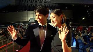 Song Joong-Ki, Park So-Dam, Jeon Yeo-Bin at BIFF 2021 Red Carpet 211006