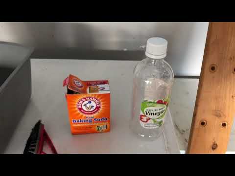 How to clean cooking grease from kitchen wall How to clean cooking grease from kitchen wall