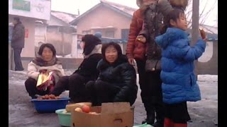 (북한실제영상)생계에 내몰린 북한아동들 Children in North Korea are compelled to work to earn a livelihood