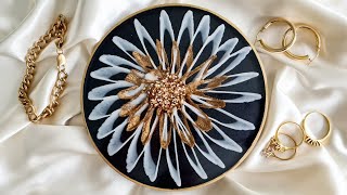 #1089 Amazing Effects In This Gold And White Resin 3D Flower Coaster