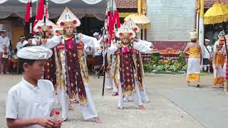 Tari baris gede  karya ngenteg linggih pedudusan agung di pura puseh banjarsayan desa werdi buana