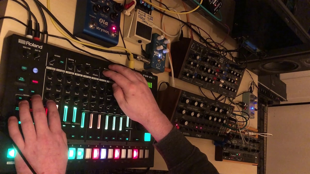Friday Live Techno Jam 18122020 Roland Tr 8s Moog Dfam Behringer Modeld