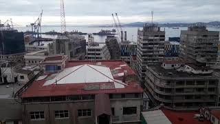 Vista de Valparaíso (Chile) desde el Paseo Yugoslavo, Cerro Alegre.